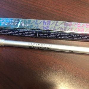 Urban decay glide on eye pencil (NEW!) color: CUFF